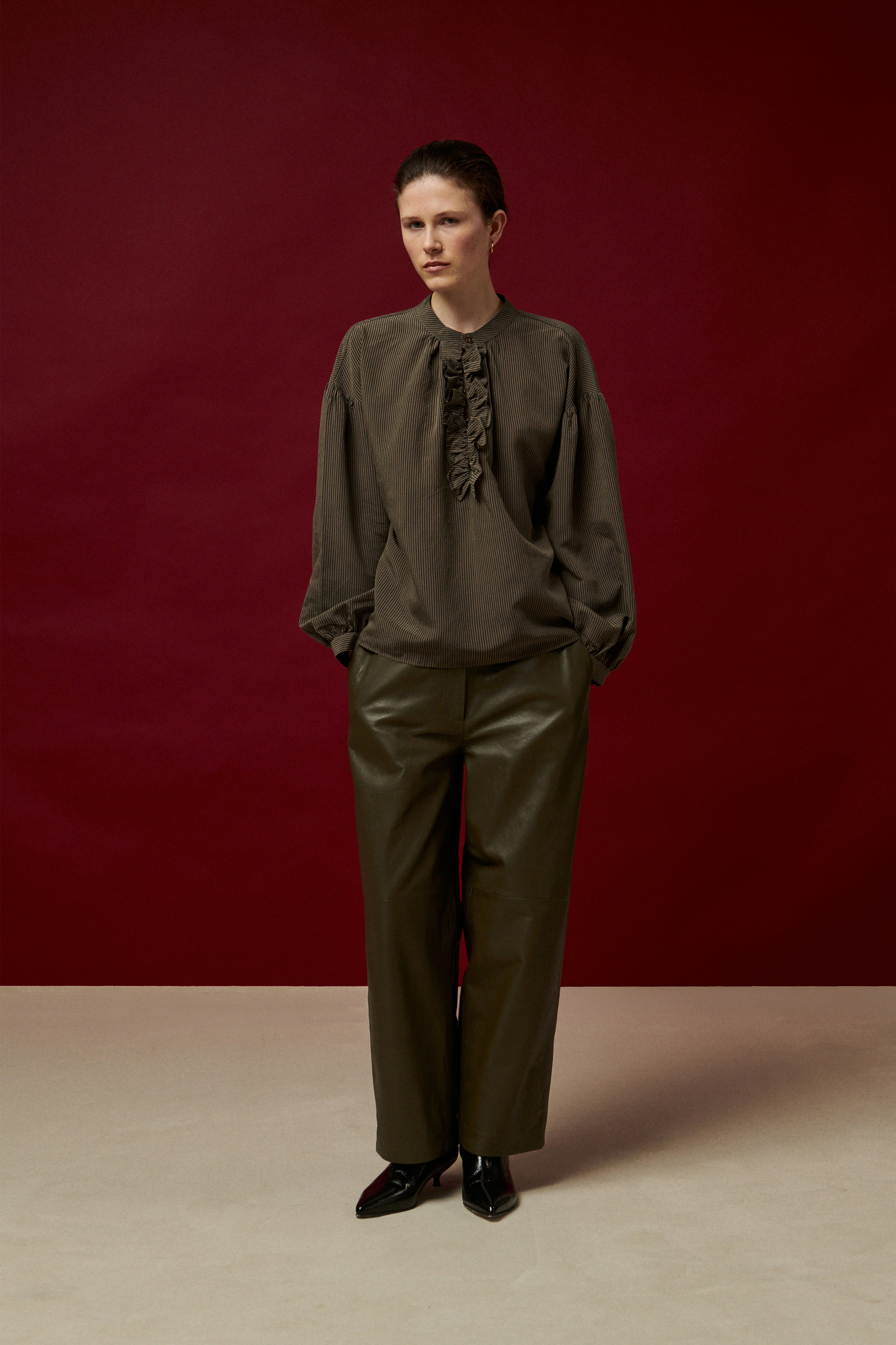 BLOUSE COURTNEY A FINES RAYURES